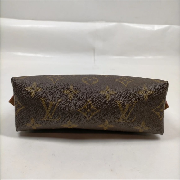 Louis Vuitton cosmetic pochette - Picture 5 of 9